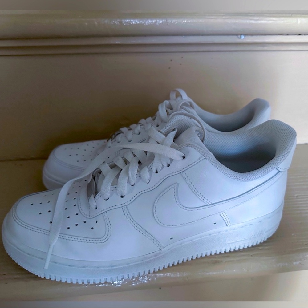 Nike AF1 White Air Force 1 Women's Sneakers